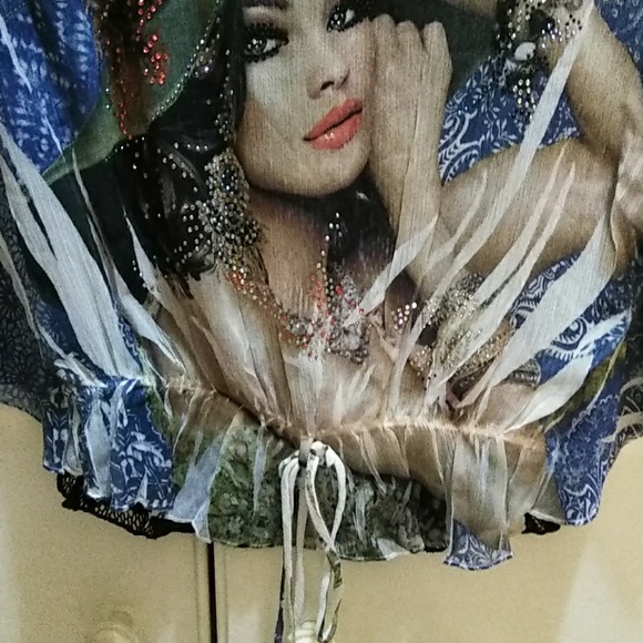 Women's top size medium - Picture 3 of 5